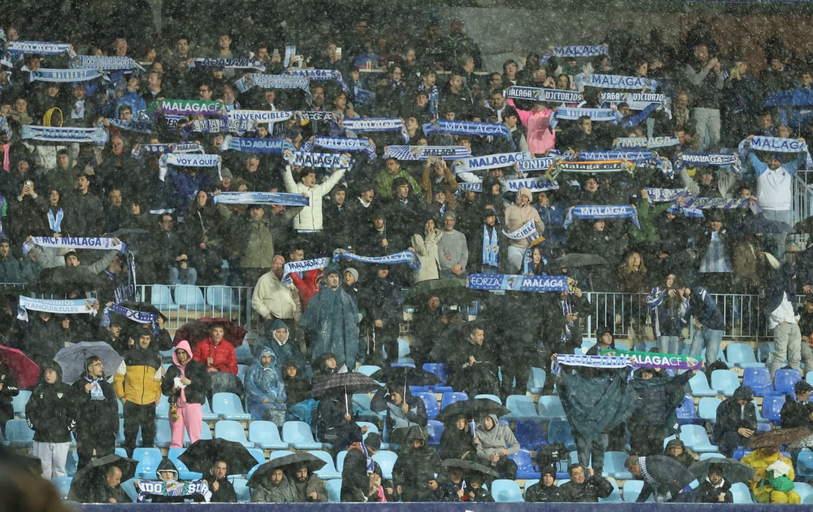 Las fotos del Málaga CF-Burgos