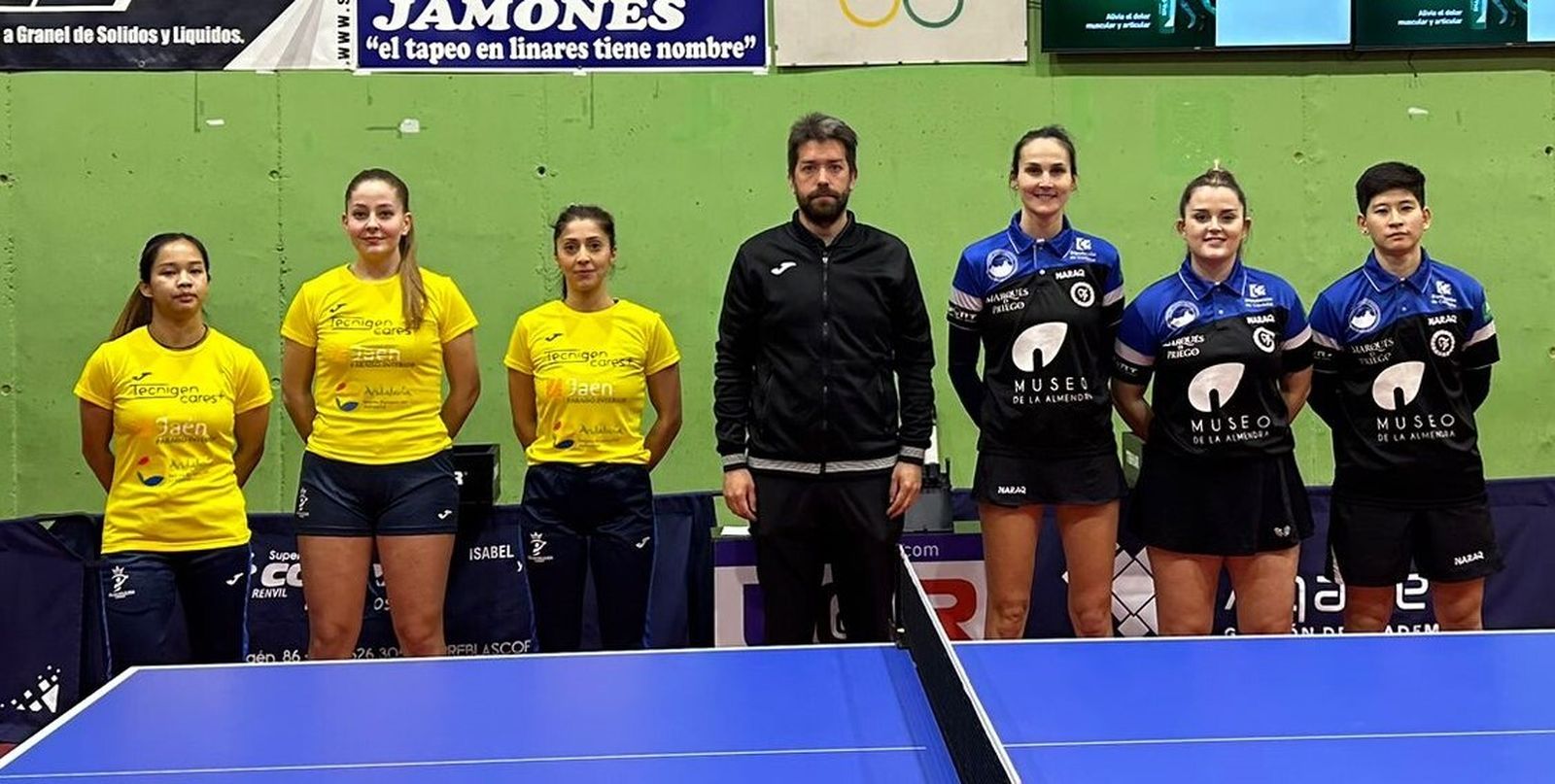 Las palistas que disputaron el duelo en Linares.