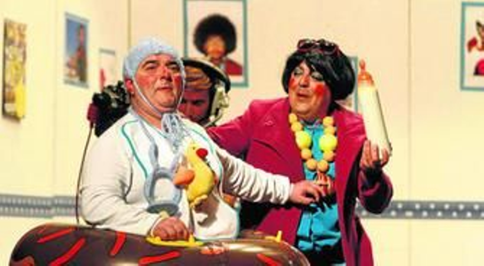 'Con el 12 basta' fue la última chirigota que Cárdenas y Peñalver llevaron al Concurso del Falla.