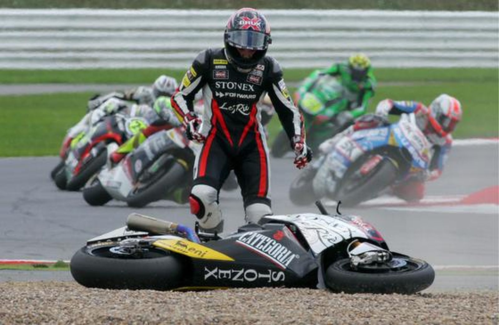 Caída en Moto2.

Foto: EFE/ AFP/ Reuters