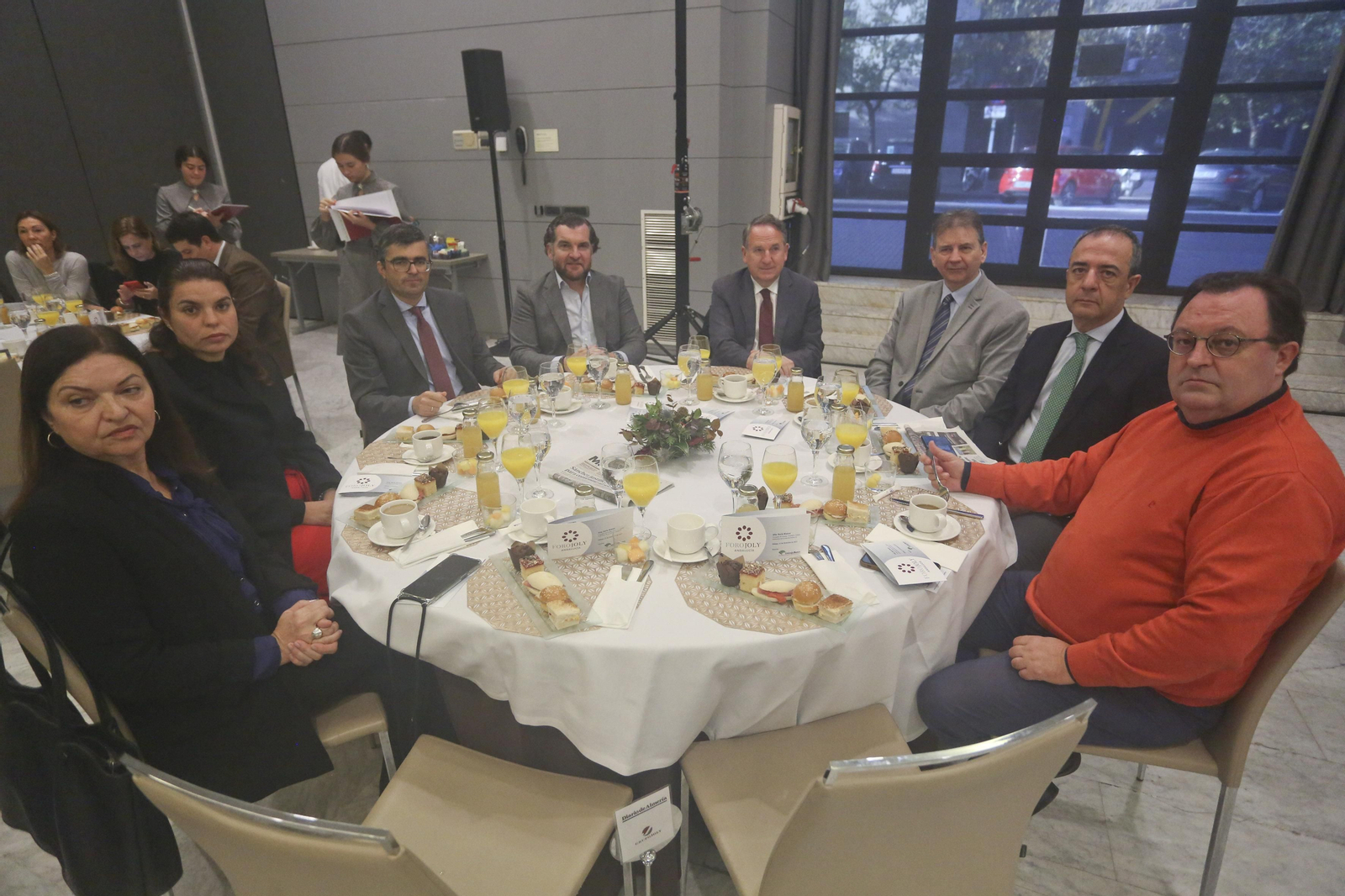 El Foro Joly Unicaja Banco con la consejera de Empleo de la Junta de Andalucía en imágenes