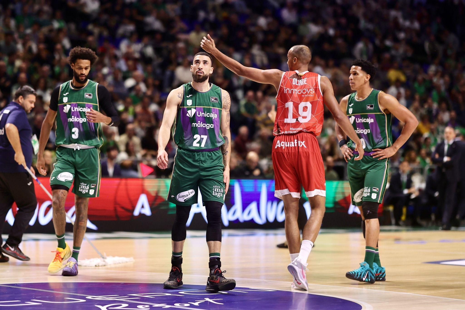 El Unicaja-Baxi Manresa, en fotos