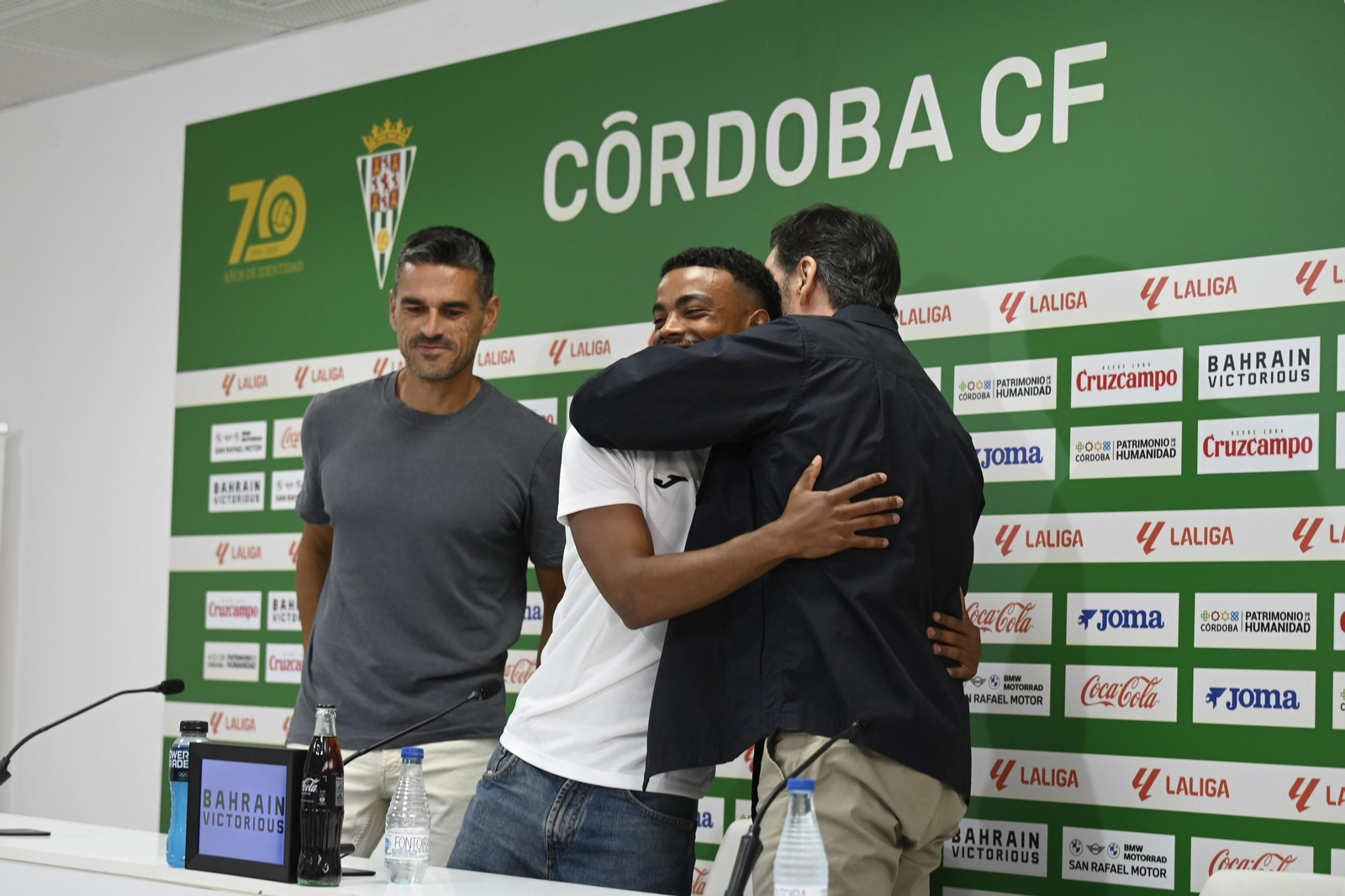 Las mejores fotos de la presentación de Sergi Guardiola y Dalisson como jugadores del Córdoba CF