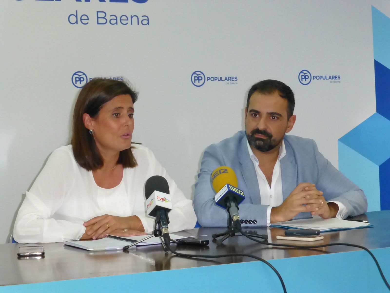 Cristina Piernagorda y Félix Romero, durante la rueda de prensa.