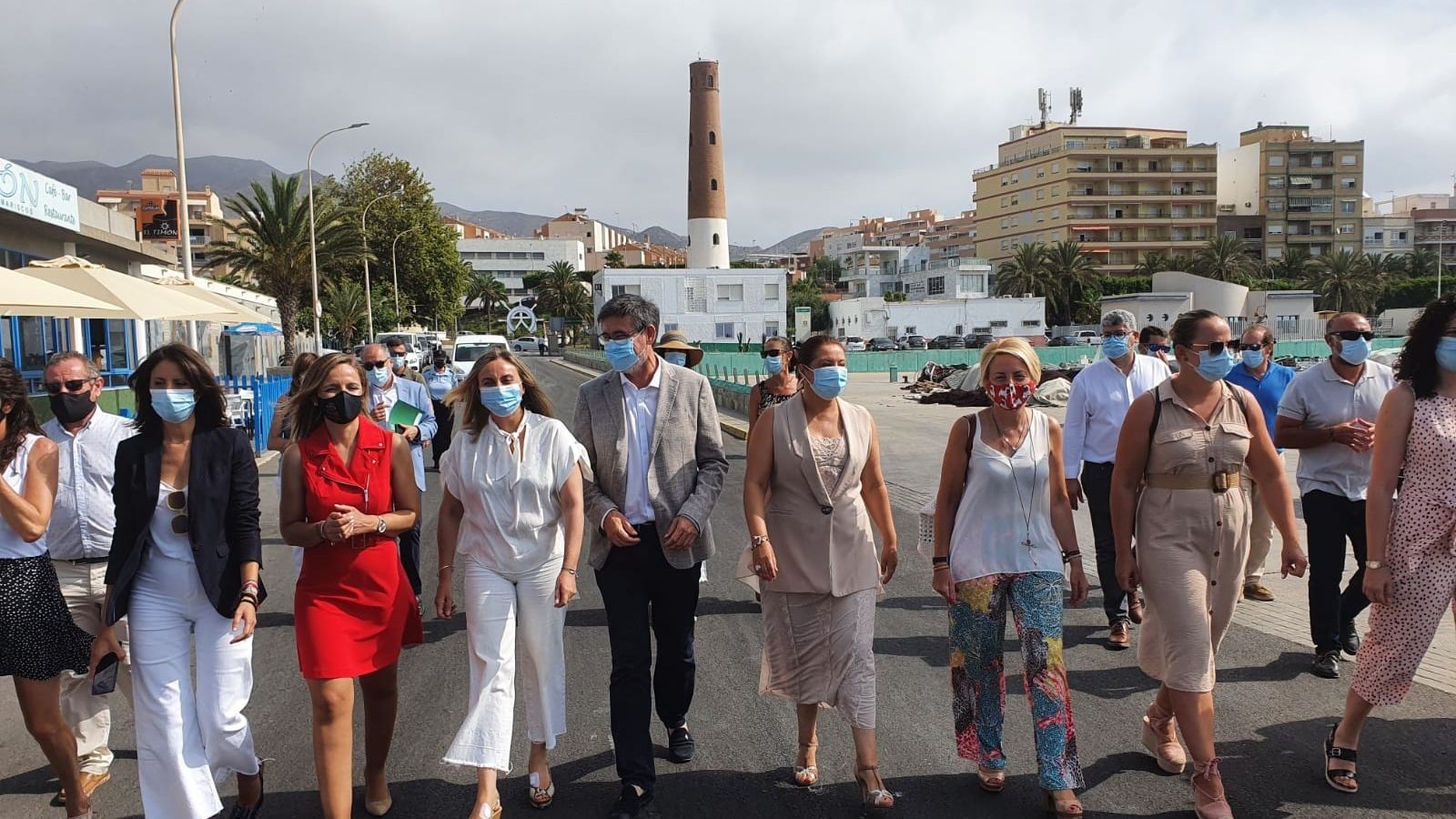 Visita de las autoridades al puerto de Adra.