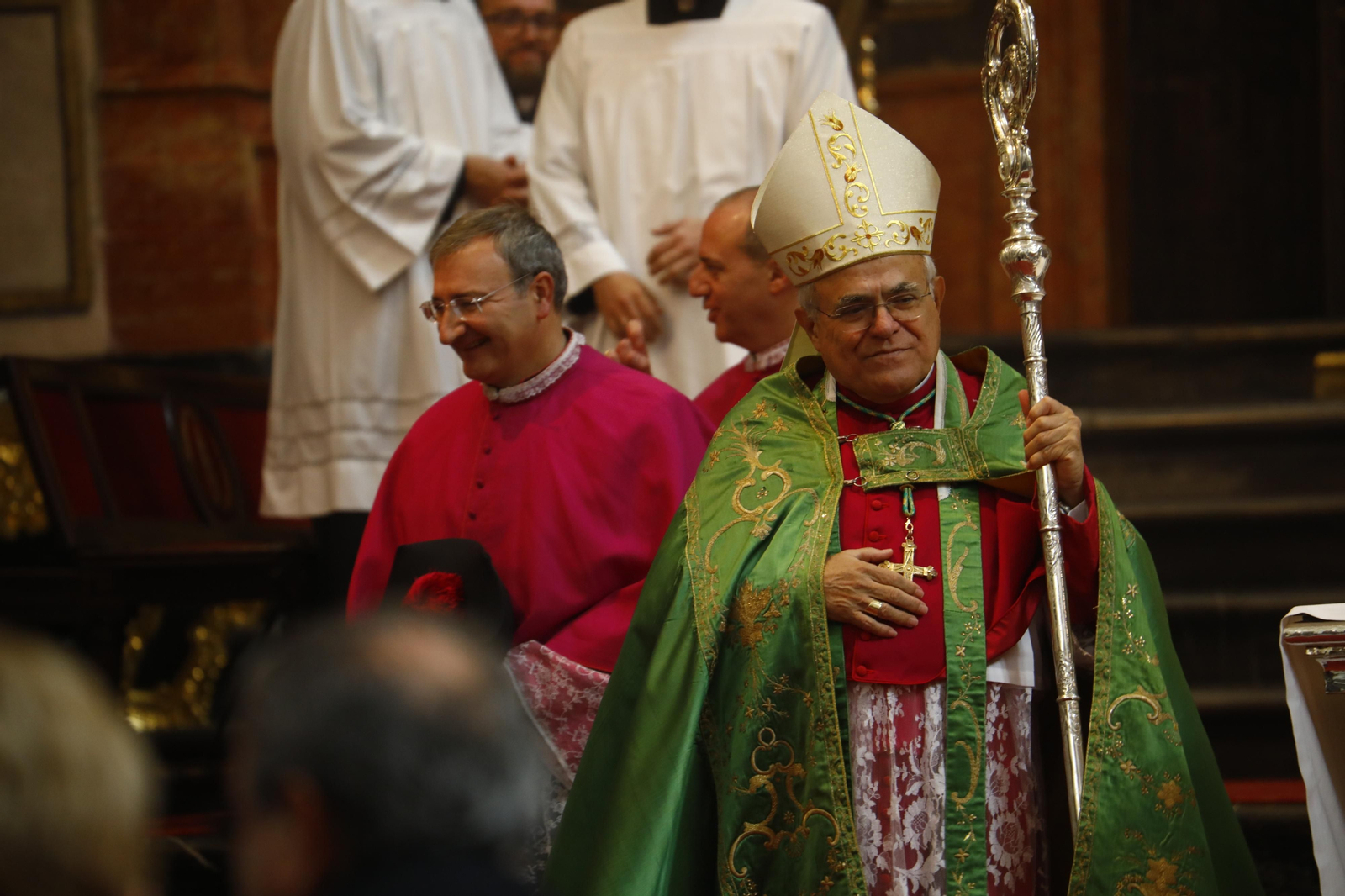 La toma de posesión de Joaquín Alberto Nieva como presidente del Cabildo, en imágenes