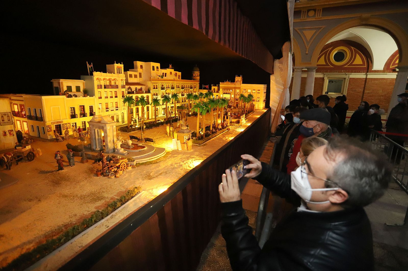 Belén del Ayuntamiento de Huelva basado en la antigua Plaza de las Monjas