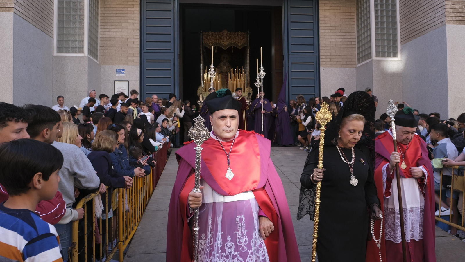 La procesión de Pasión en Almería, en imágenes