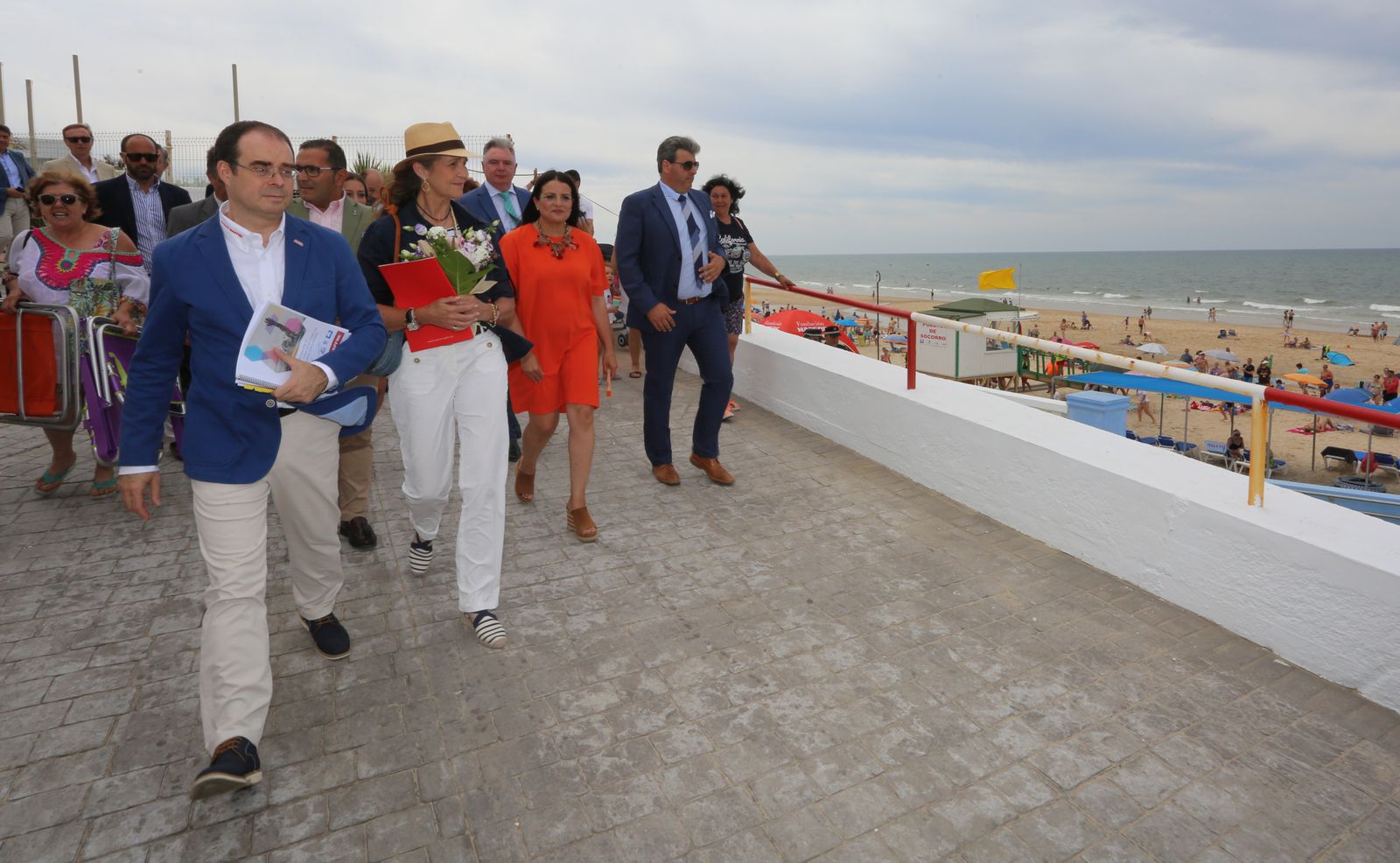 La Infanta Doña Elena asiste a varios talleres de prevención de la fundación Mapfre, en imágenes