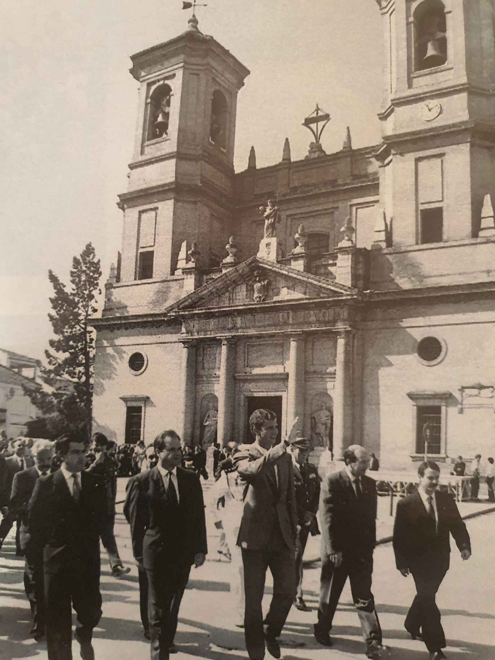 El Príncipe Felipe, en su visita a Santa Fe