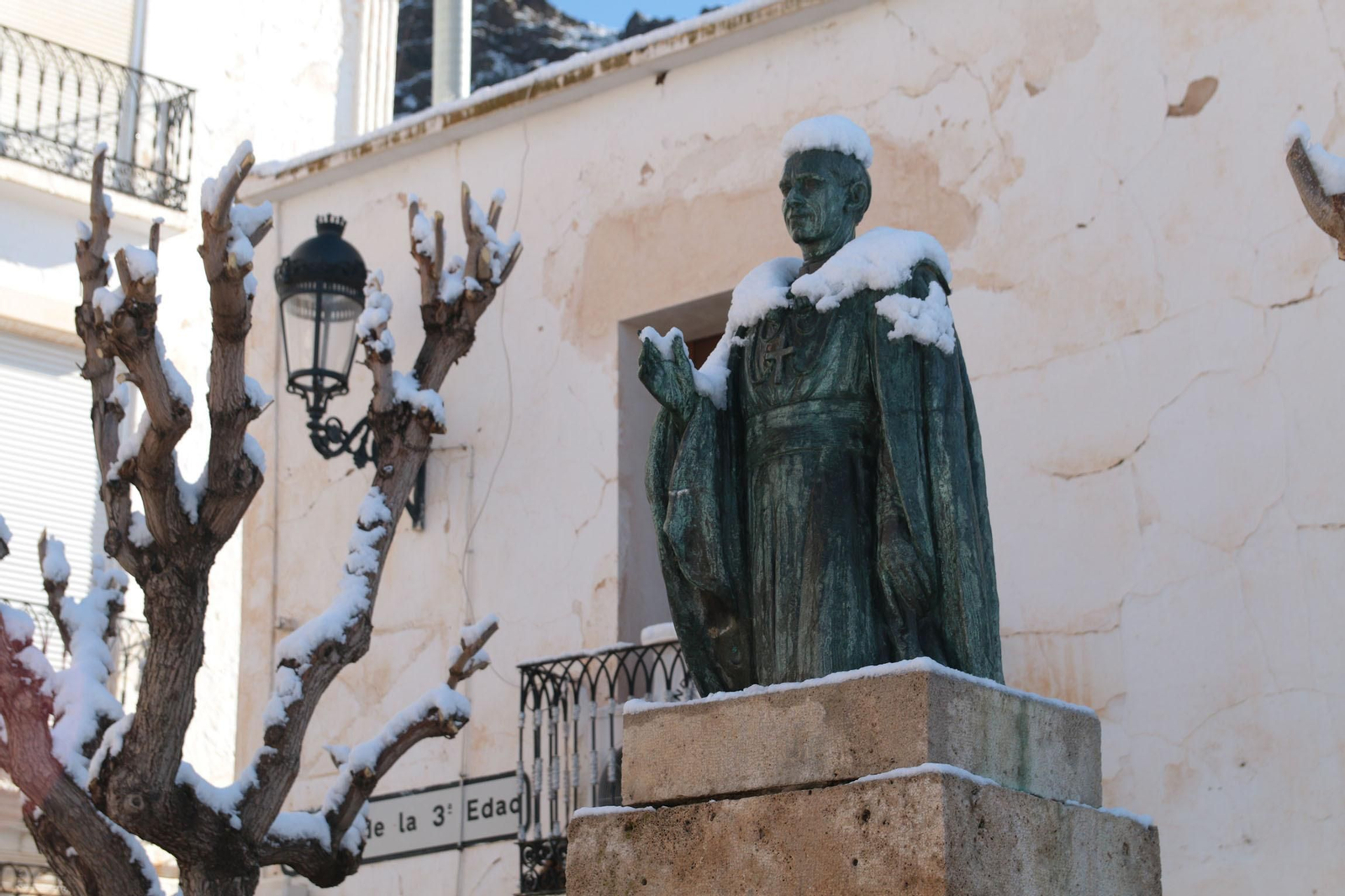 La nieve cubre de blanco la Alpujarra Almeriense