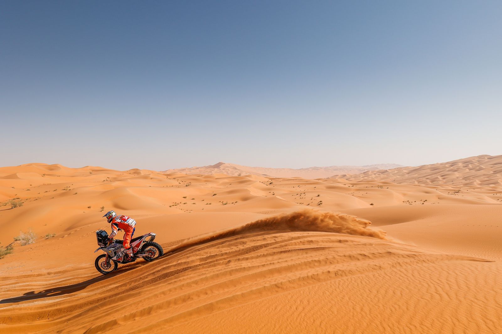 Las espectaculares imágenes del Dakar por las dunas