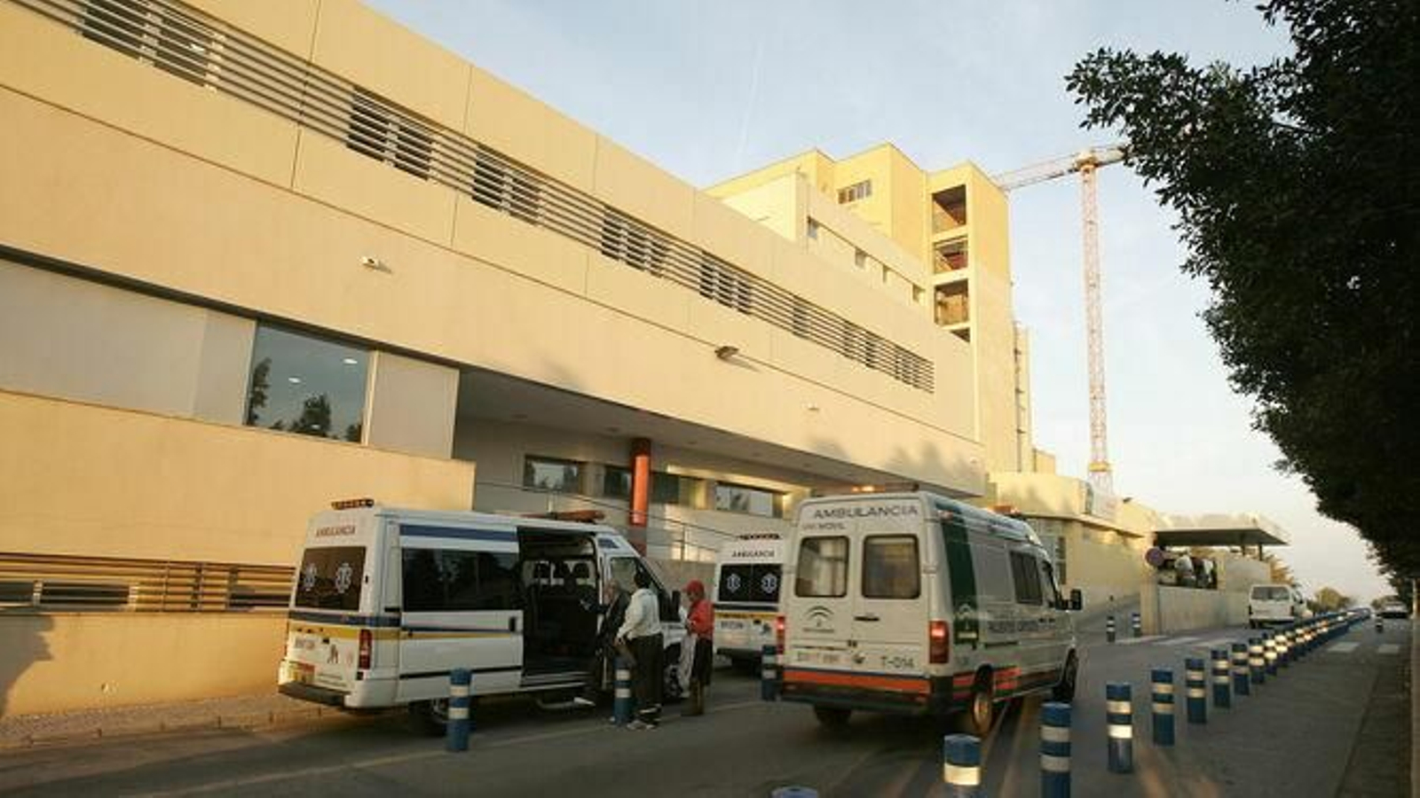 Bola Azul y Nicolás Salmerón amplían su horario de Urgencias Bola Azul y Nicolás Salmerón amplían su horario de Urgencias