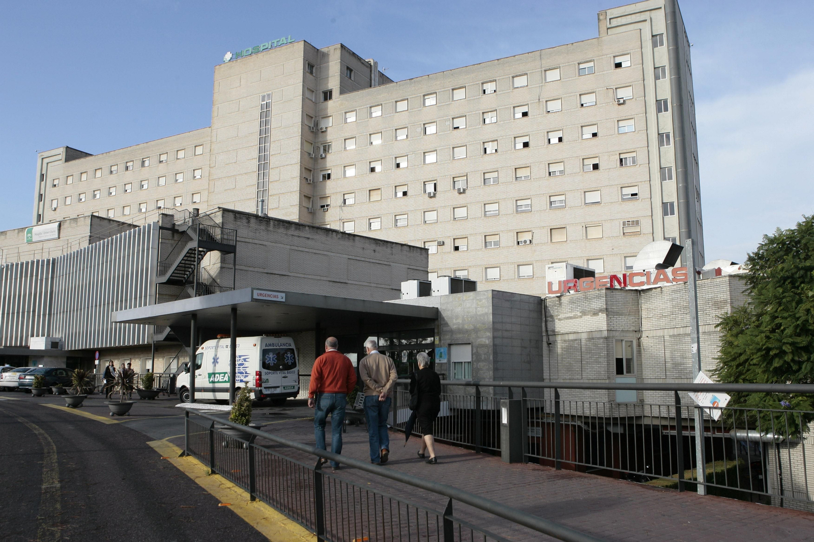 El Hospital de Valme, donde ha fallecido el anciano de Huerta Palacios.