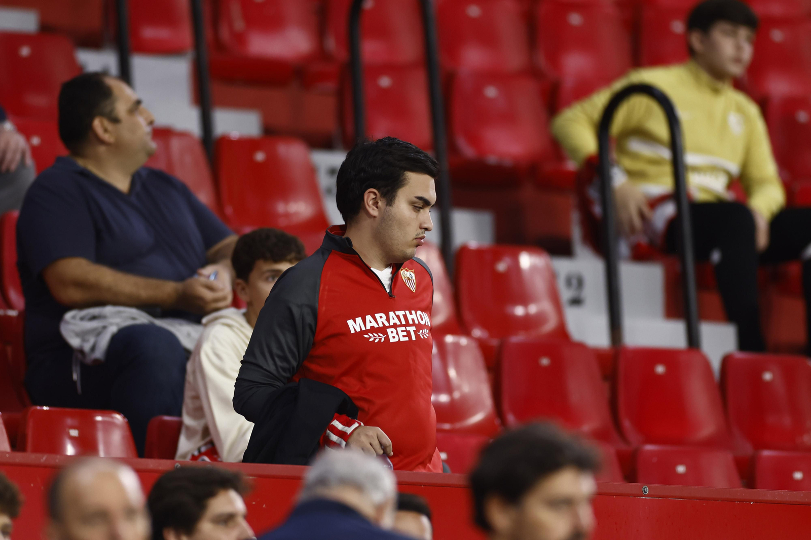 Búscate en las fotos del Sevilla FC-Real Sociedad
