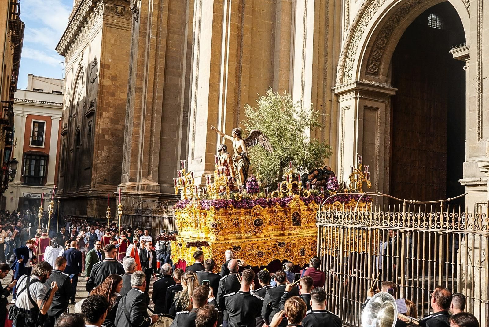 La celebración de la Procesión Magna de Granada, en imágenes