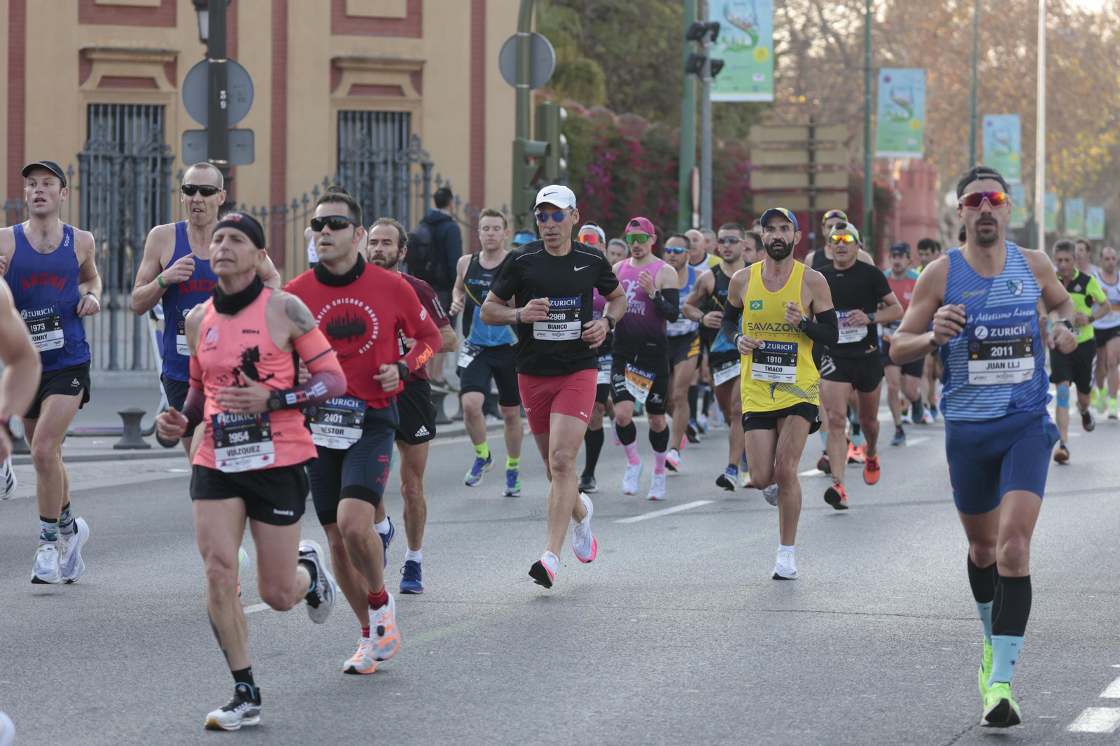 Las imágenes de la Maratón de Sevilla 2022 (8)