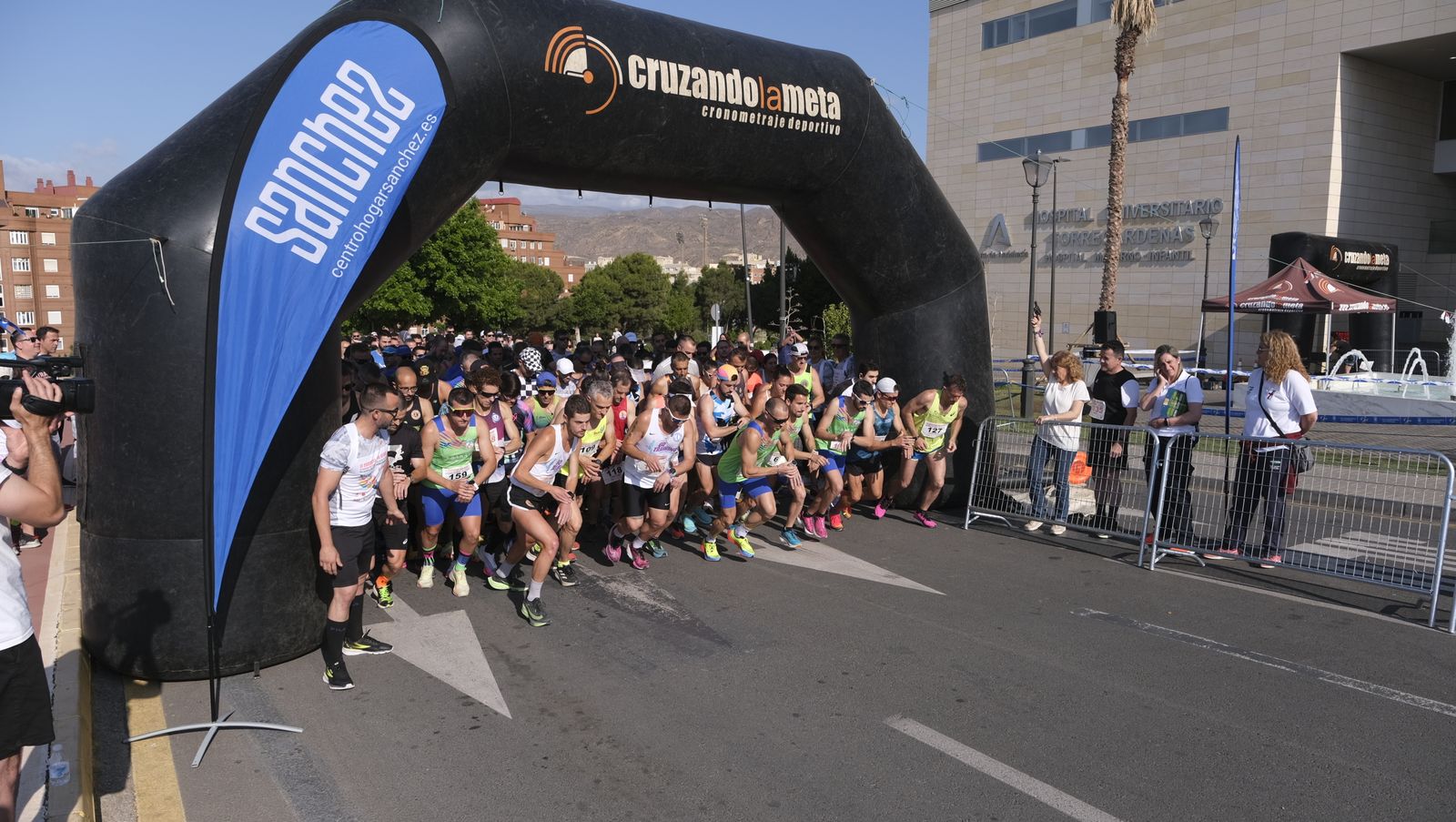 Imágenes de la II Carrera Sin Humo, en Almería