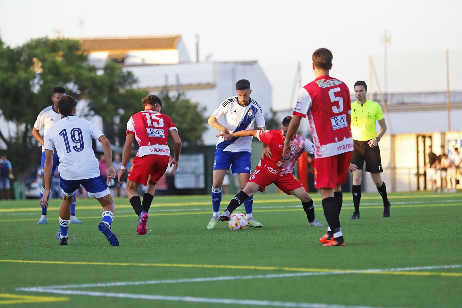 Imágenes del encuentro entre el Trigueros balompié y el Recreativo de Huelva