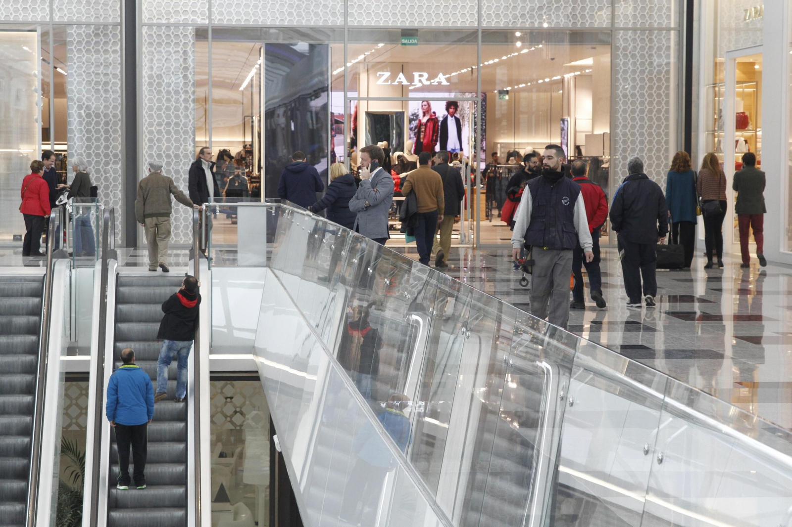 Multitudinaria apertura del Nevada