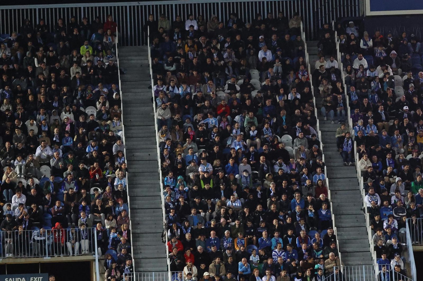 Búscate en las gradas en el Málaga-Deportivo