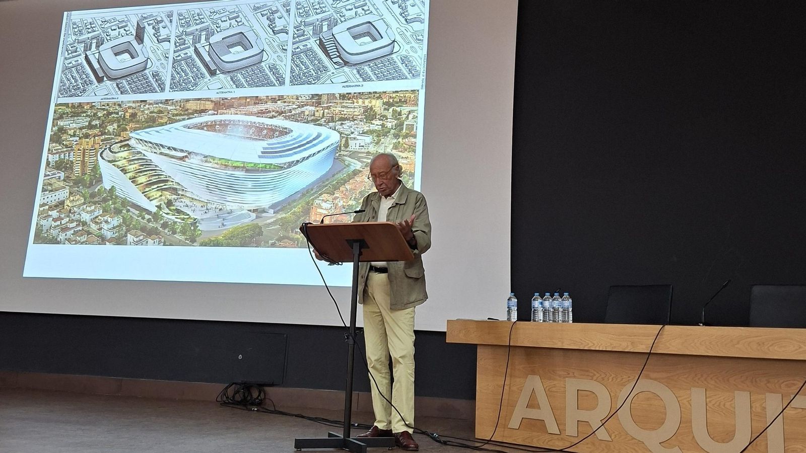 Un momento del debate sobre el proyecto del Betis