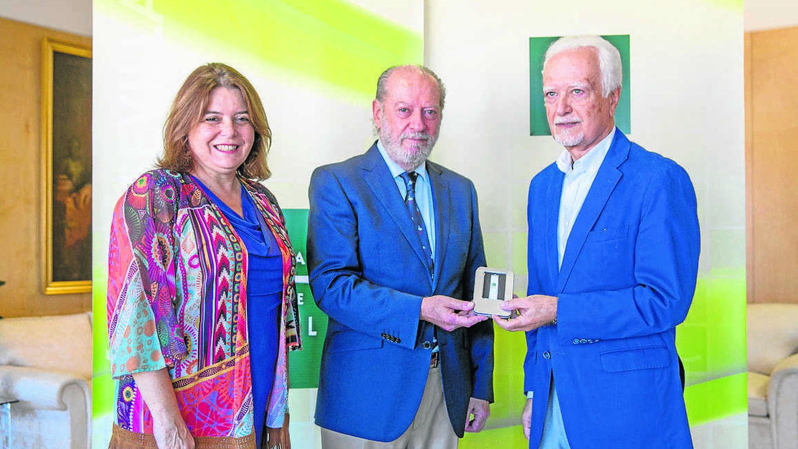 Villalobos con el presidente del Consejo Económico y Social de la Provincia, Juan Osuna.