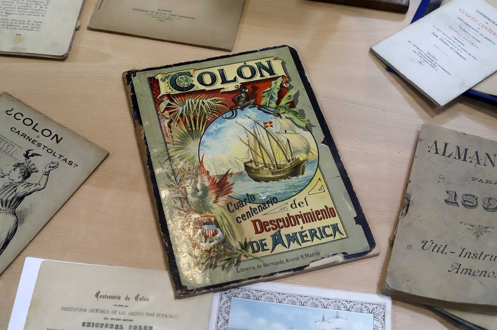 Imágenes de la inauguración de la exposición "Colón, Monumento a la amistad con los Pueblos de América"