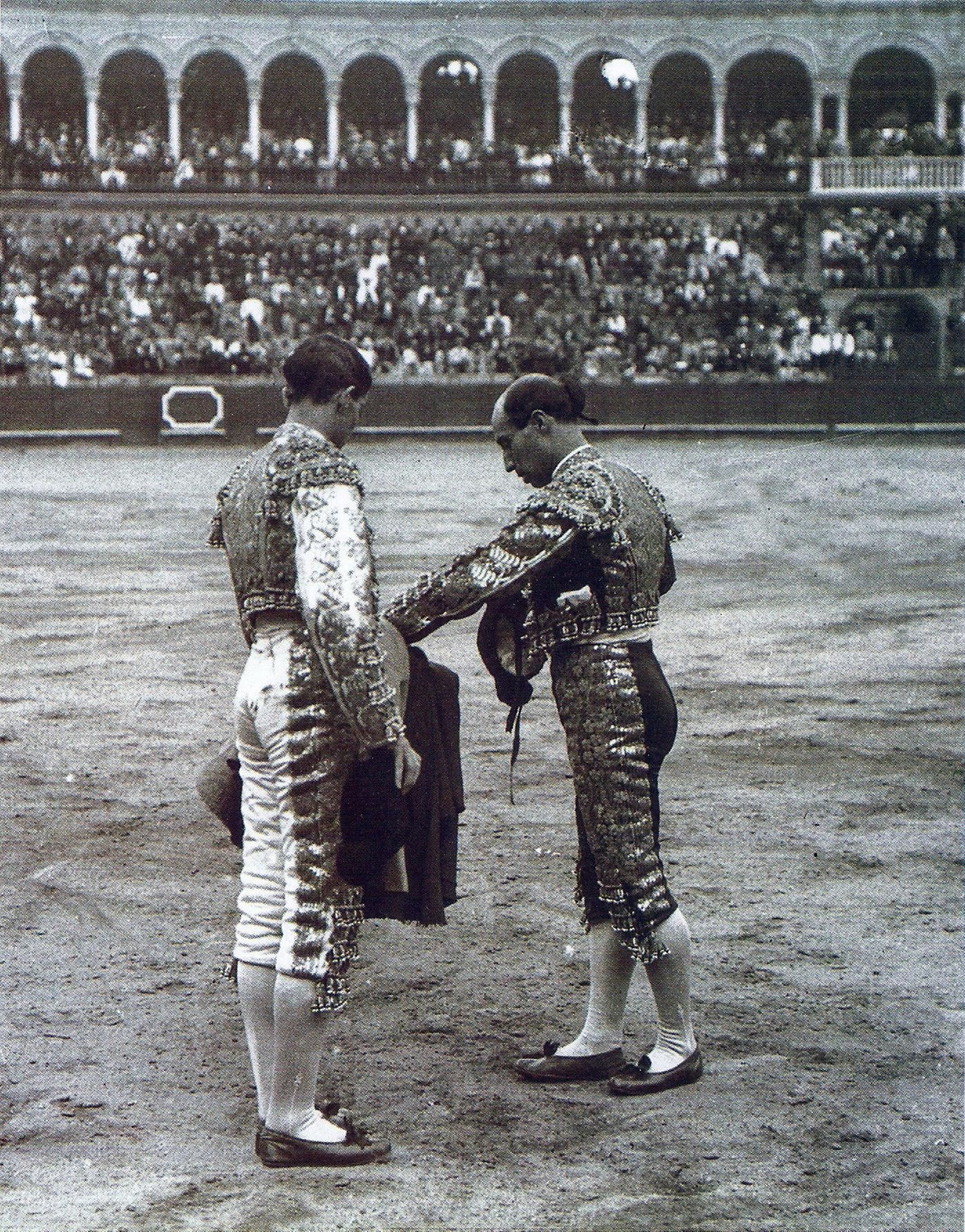 Joselito tomó la alternativa de manos de su hermano Rafael en la feria de San Miguel de 1912