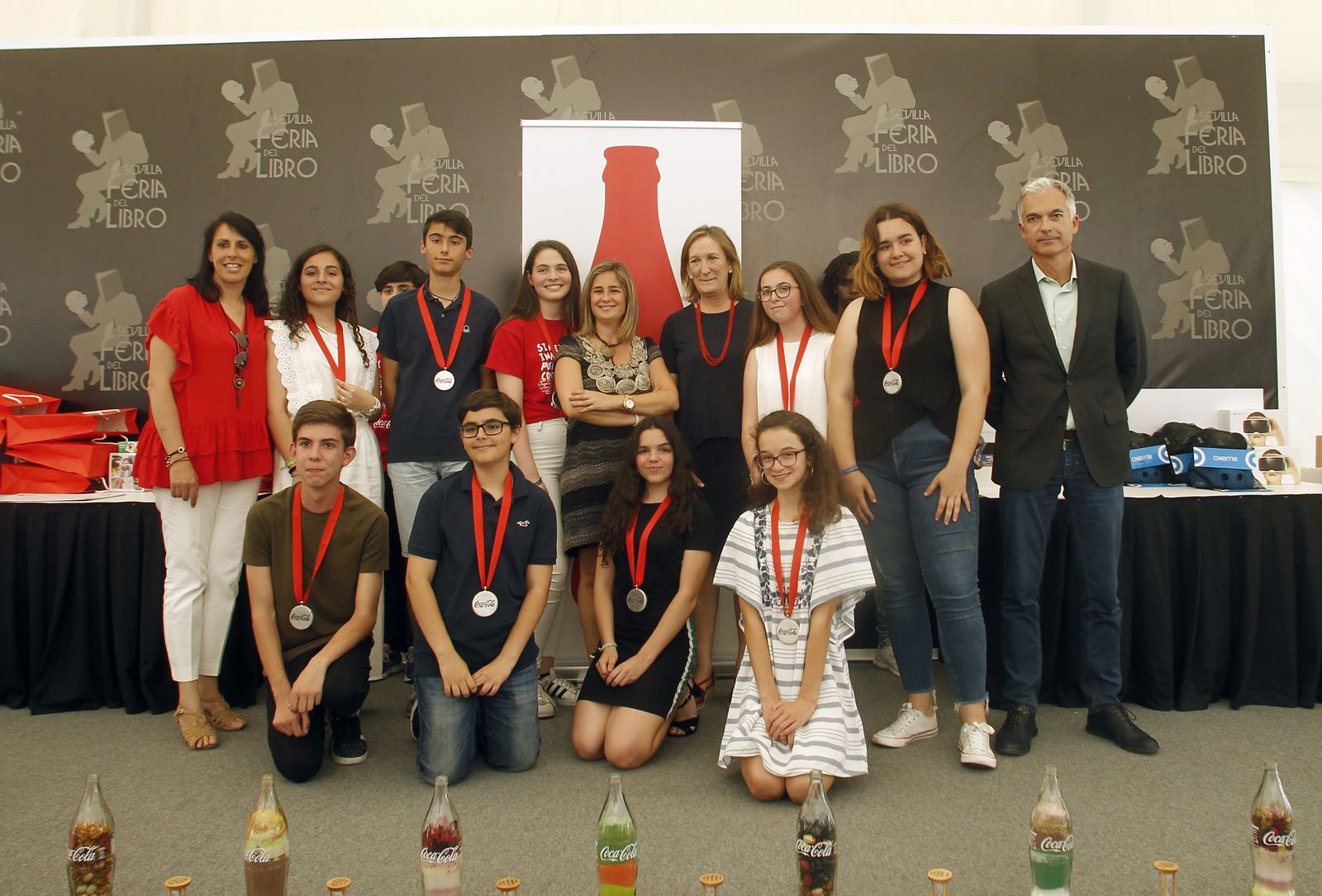 Los premiados en el 59º Concurso Coca-Cola de Jóvenes Talentos de Relato Corto en Cádiz.