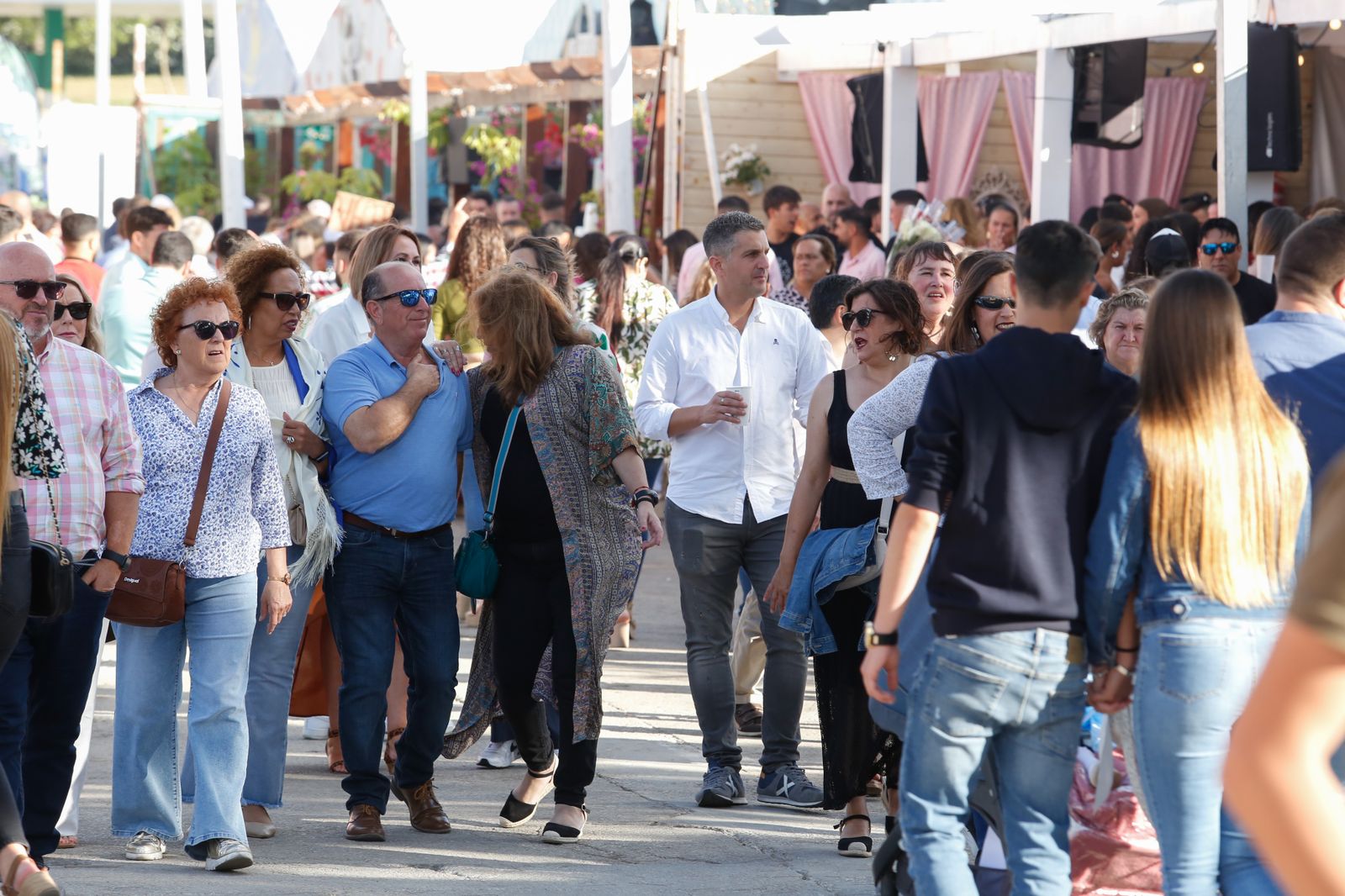 Búscate en la fotos del viernes en la feria de Los Barrios