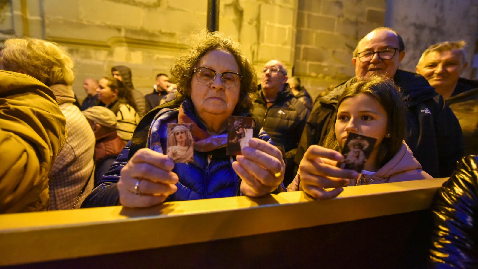 Fotos del Martes Santos en Tarifa: Santisimo Cristo de la Salud y Nuestra Señora de los Dolores