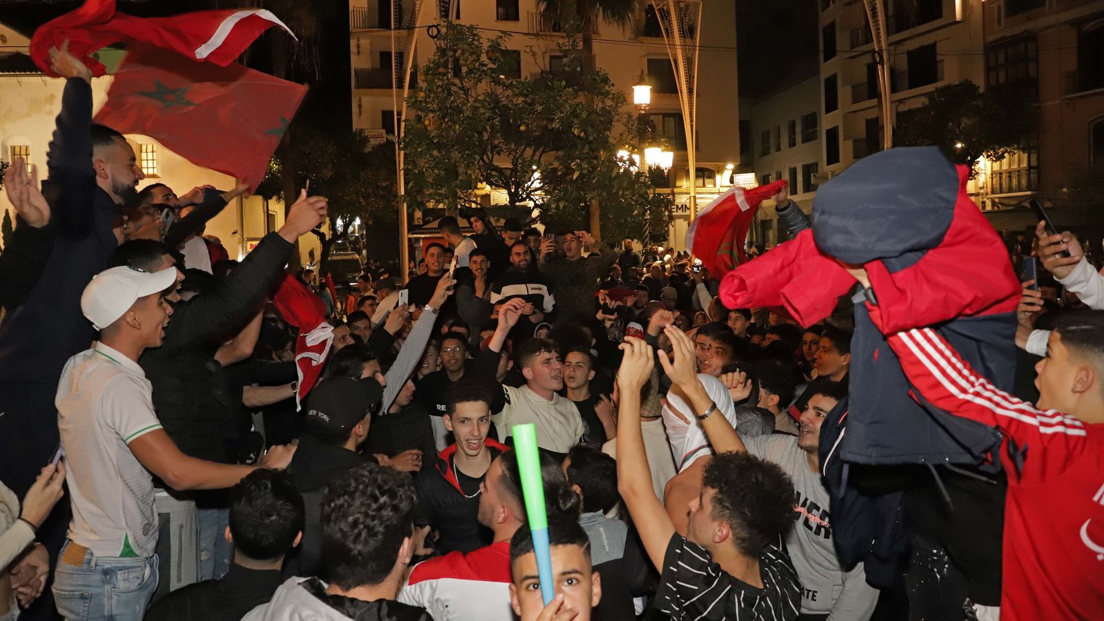 Fotos de la celebración en Algeciras de la victoria de Marruecos sobre España en Qatar