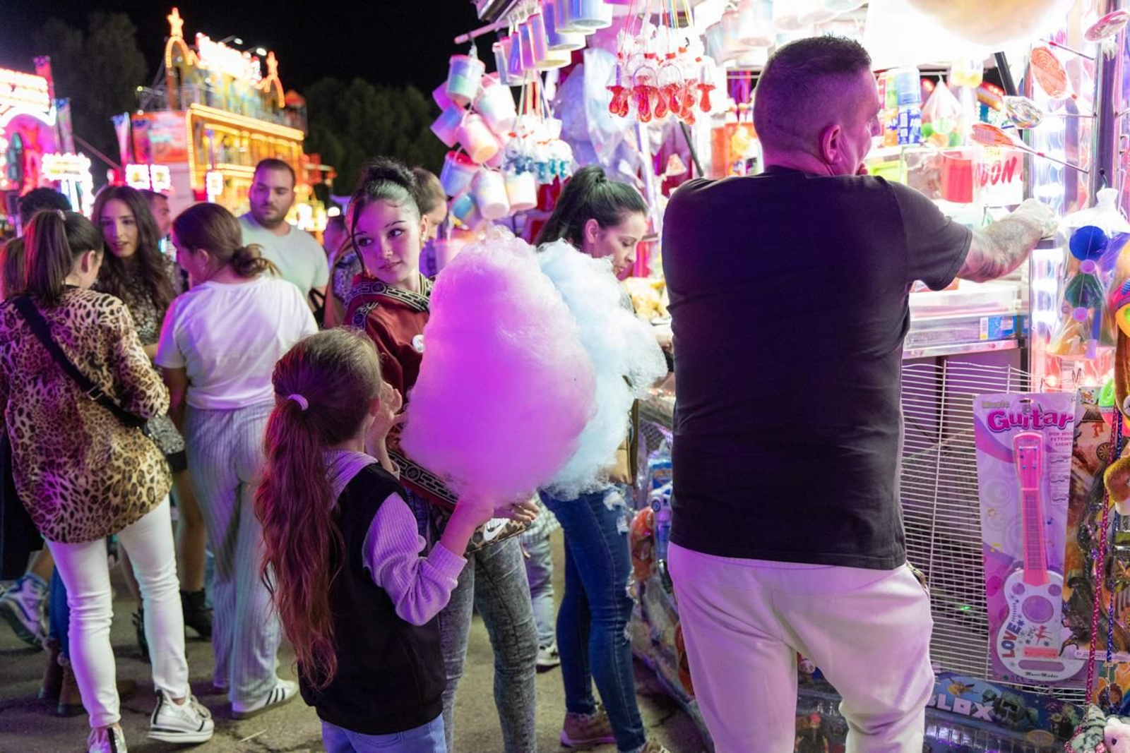 Los jienneses disfrutan del último día de la Feria de San Lucas