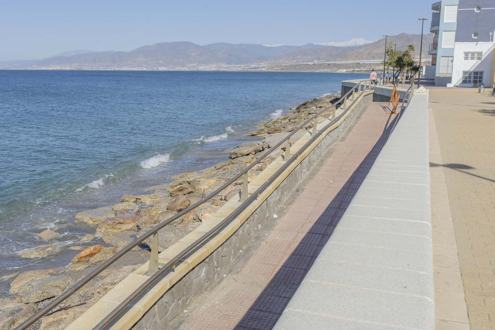 Estado de la playa de Balerma, en una imagen tomada el pasado mes de abril.