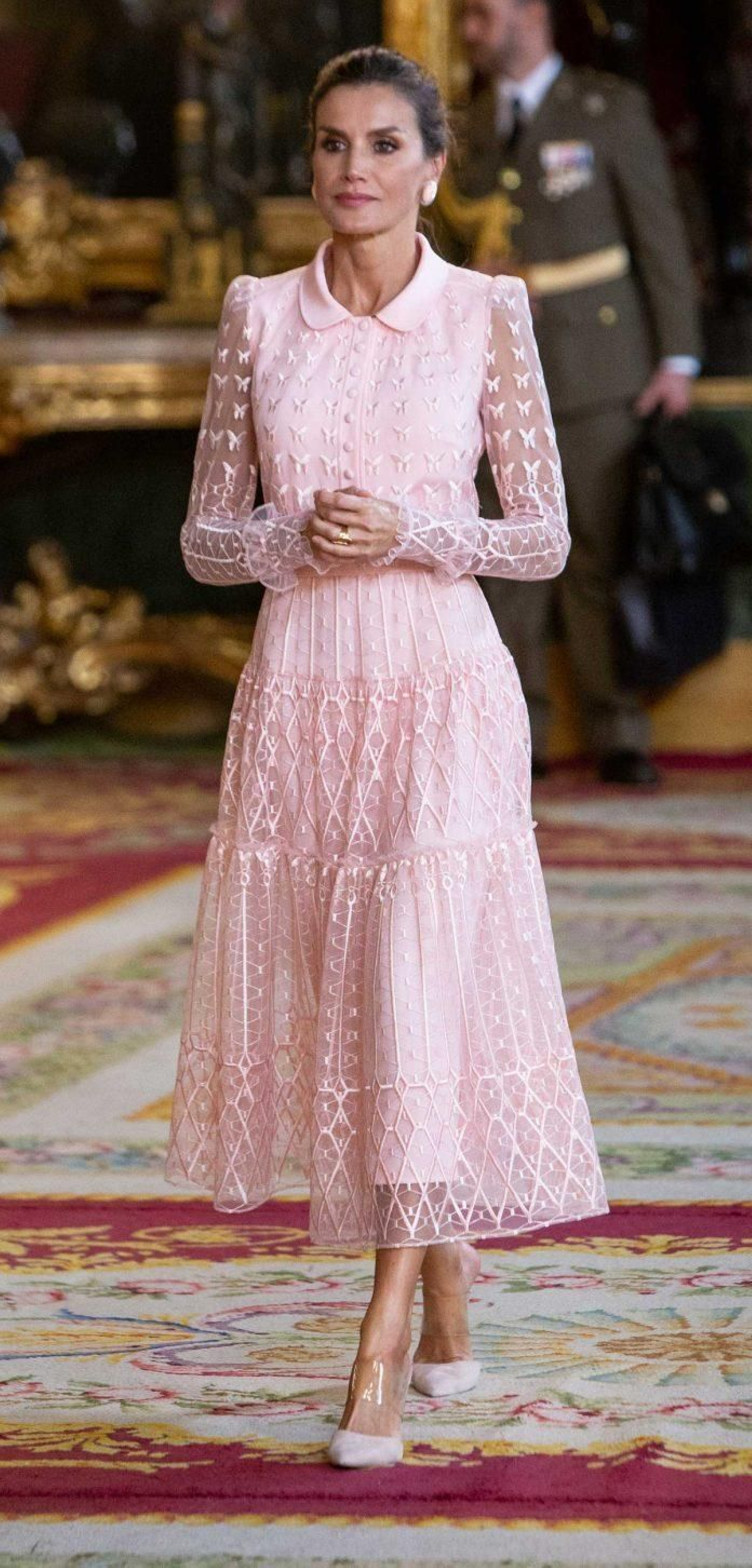 Vestido de plumetti rosa de 2019.
