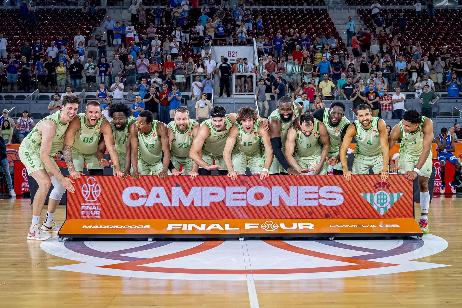 Las mejores fotos del ascenso del Betis Baloncesto.