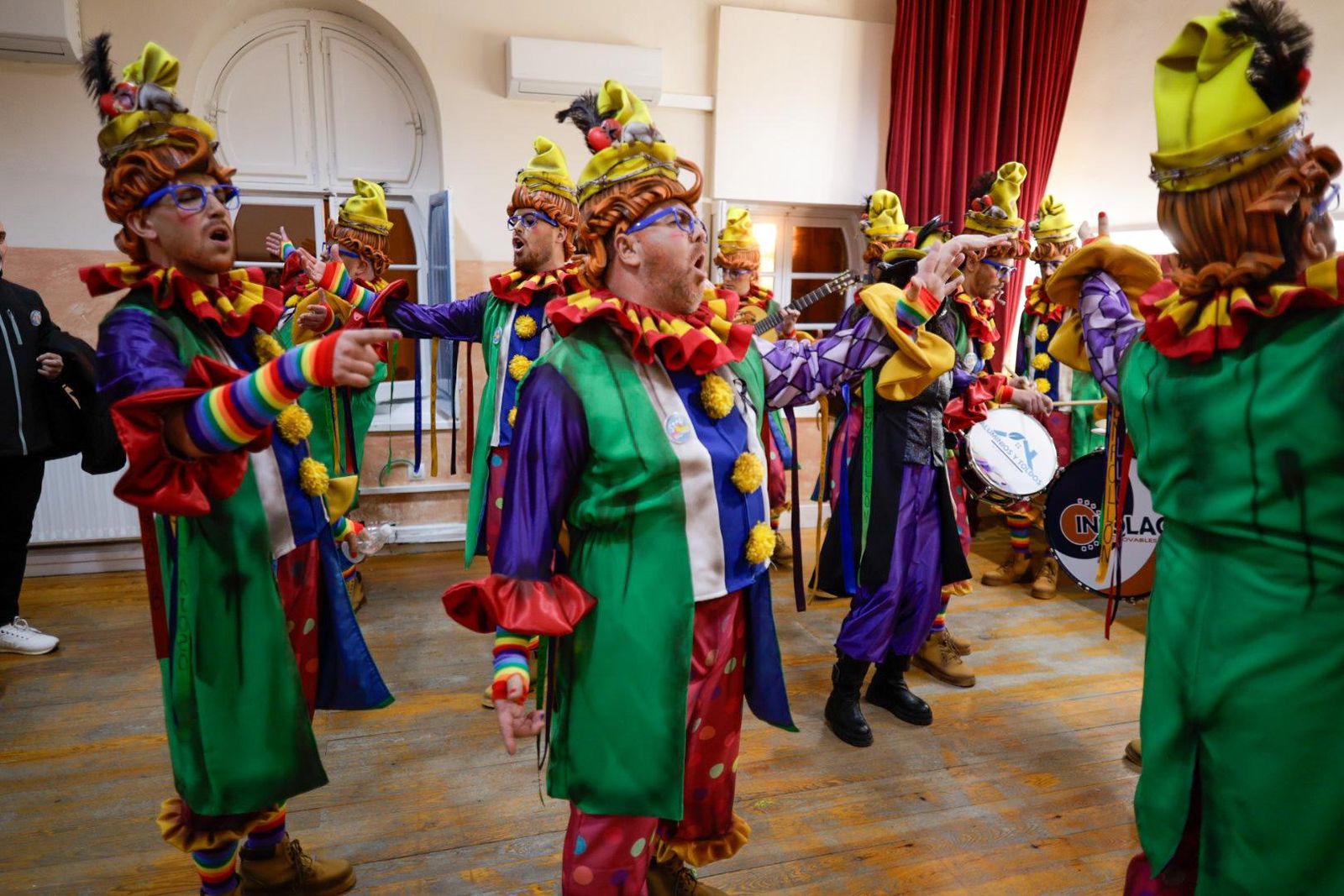 Búscate entre las mejores imágenes de la décima sesión de preliminares del COAC 2026