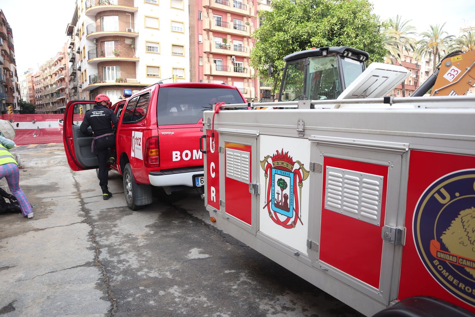 Simulacro de rescate de la Unidad Canina, en la Plaza de la Merced