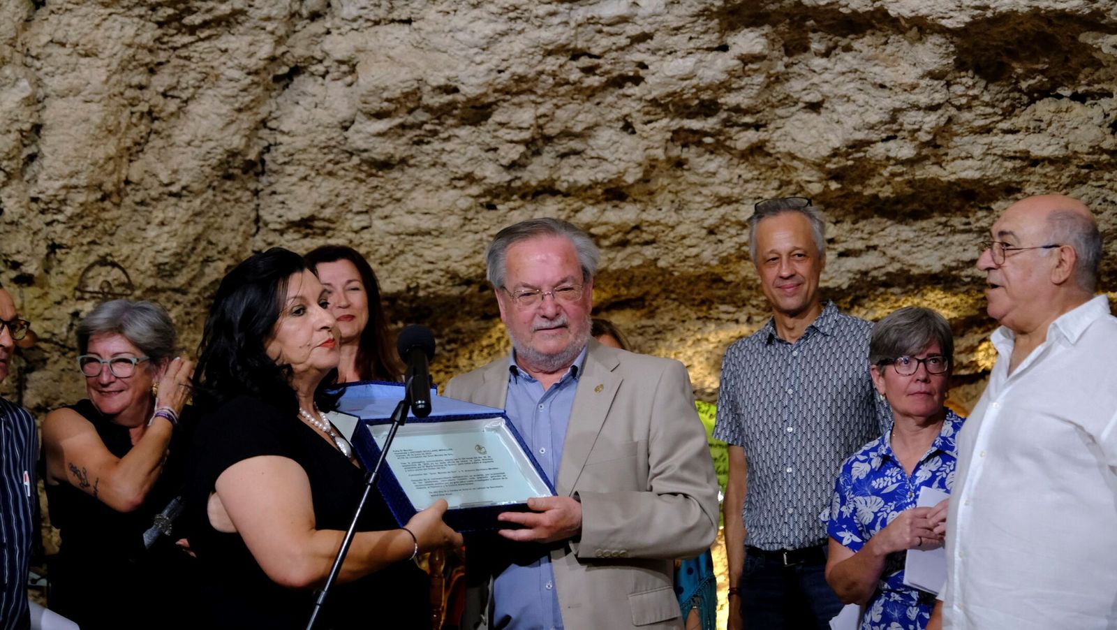 iEl nvestigador, historiador y divulgador almeriense Antonio Sevillano recibe el ‘Morato de Oro’.