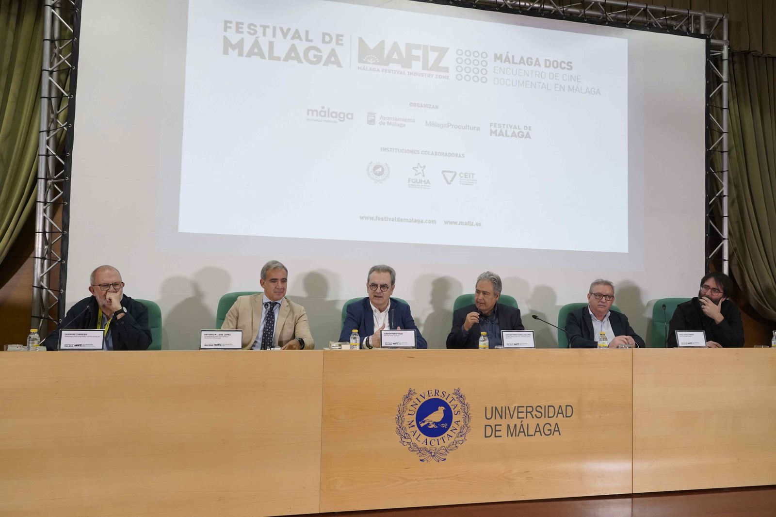 Mesa redonda 'Y el cine documental, ¿todavía puede mover el mundo?' en el Rectorado.