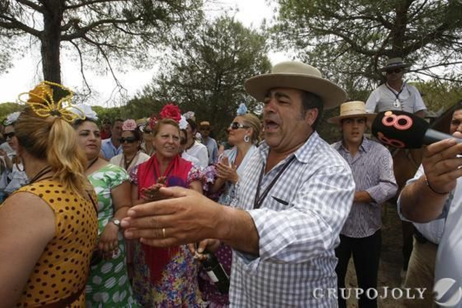 El ambiente en la caravana rociera jerezana es notablemente mejor que el año pasado.

Foto: Pascual