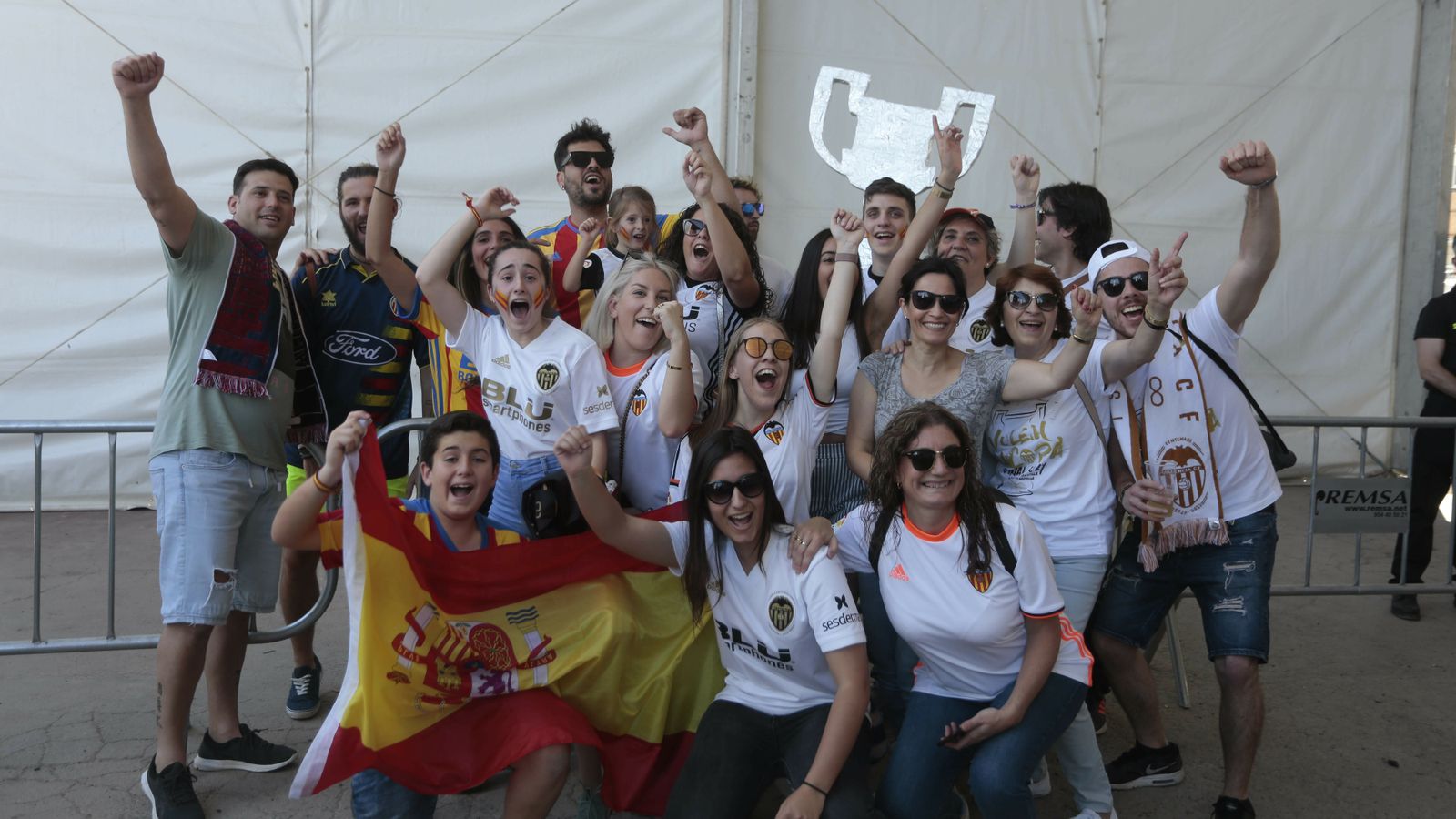 Espectaculares imágenes de la afición del Valencia