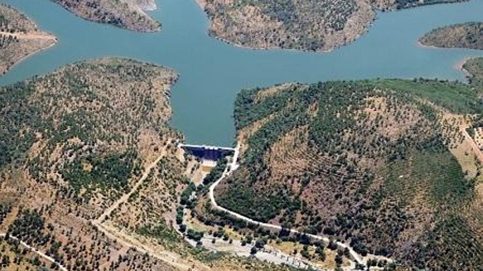 Vista aérea embalse El Dañador