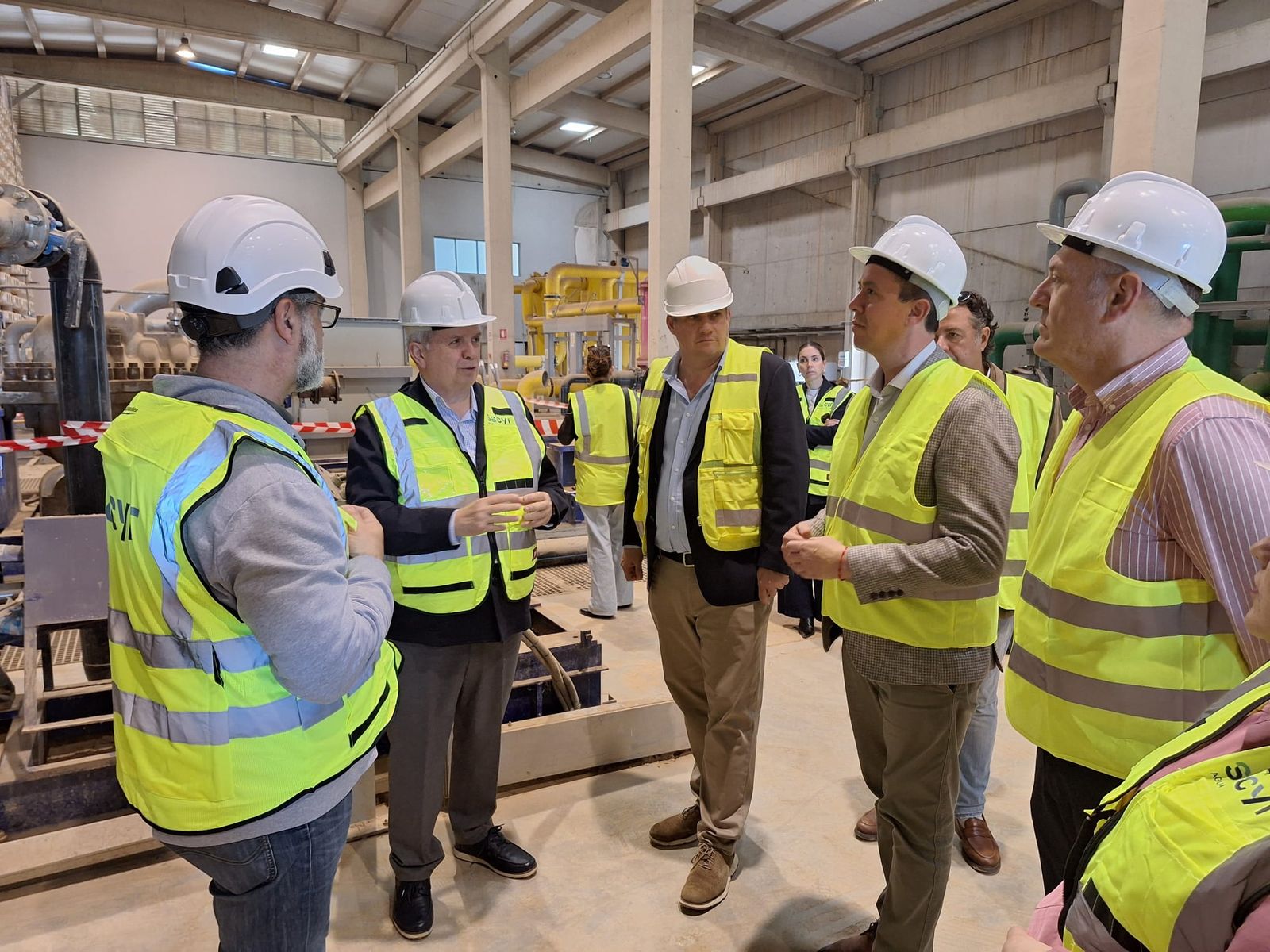 Visita de las autoridades a la desaladora Bajo Almanzora I.