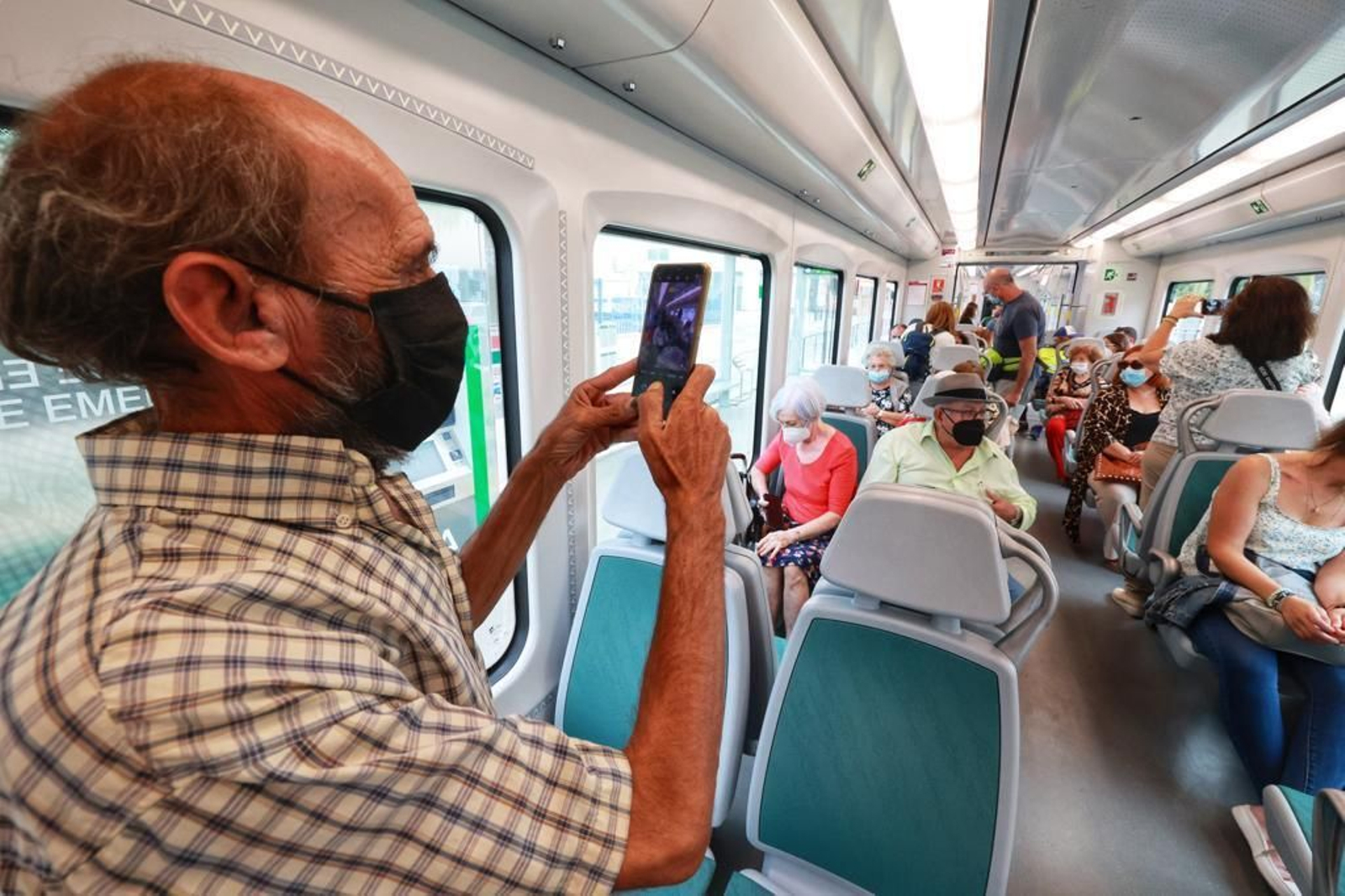 Búscate en los primeros viajes del tranvía de la Bahía de Cádiz