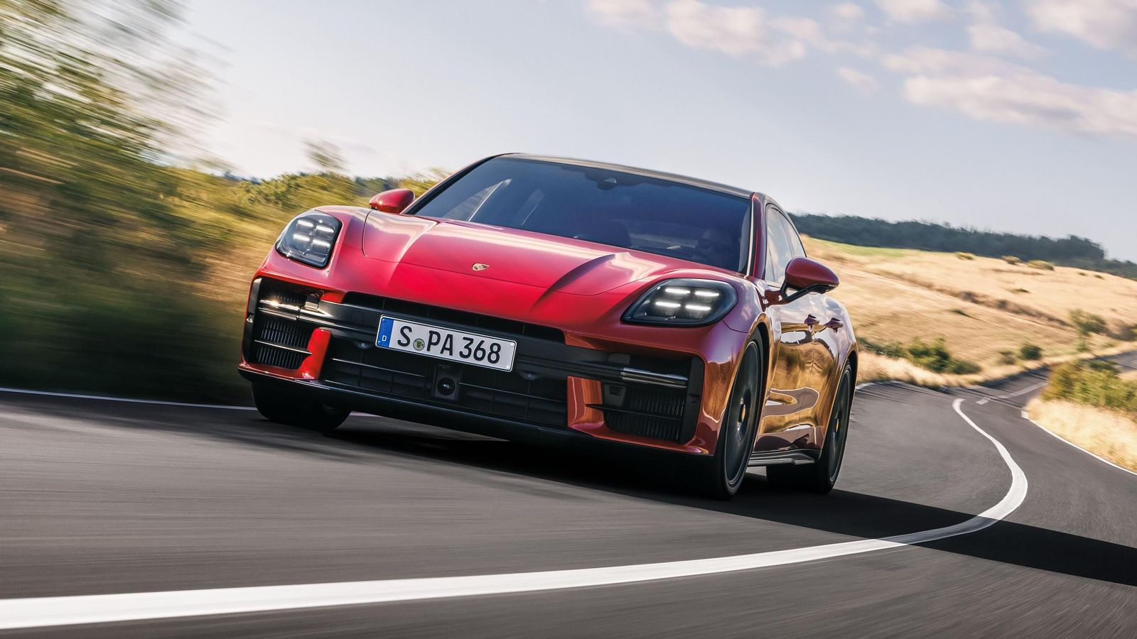 El paquete Sport es parte del equipamiento de serie de la nueva versión GTS de esta berlina de cinco puertas y cuatro plazas.