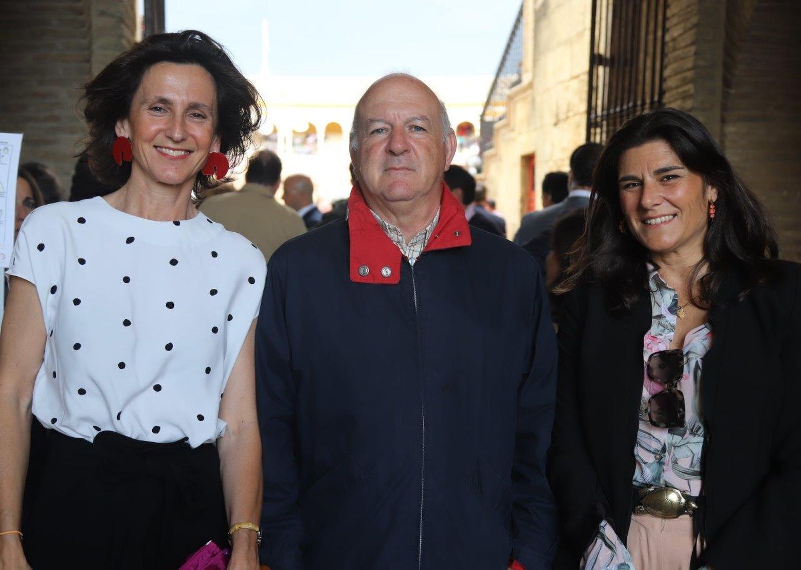 Famosos y autoridades en la Maestranza el martes de Feria de Abril