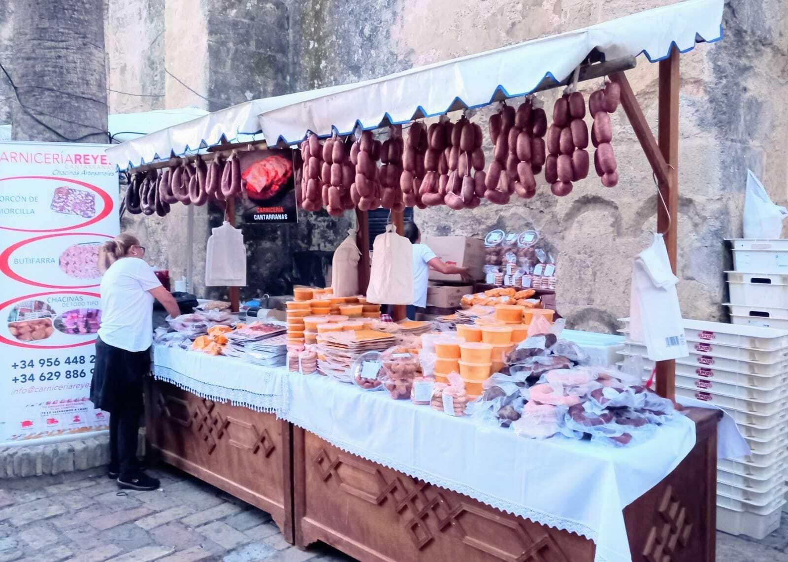 Las imágenes del Día de Lomo en manteca en Vejer: un sabroso plan en uno de los pueblos bonitos de Cádiz
