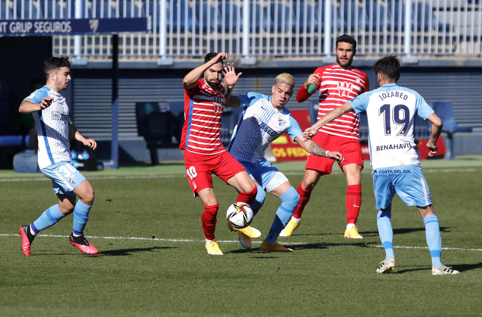 El Málaga CF-Granada, en fotos